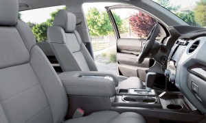 2014 Toyota Tundra CrewMax Interior